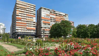 Apartment at Paseo de Isabel 'La Católica', 1 photo 99