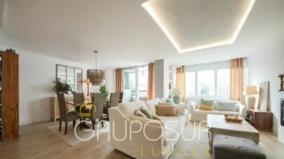 Apartment at Paseo de Isabel 'La Católica', 1 photo 15