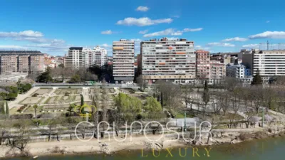 Apartment at Paseo de Isabel 'La Católica', 1 photo 96