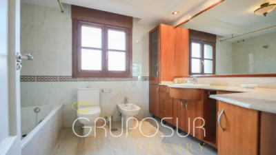 Detached house on Calle de la Fuente del Berrocal, no. sn photo 56