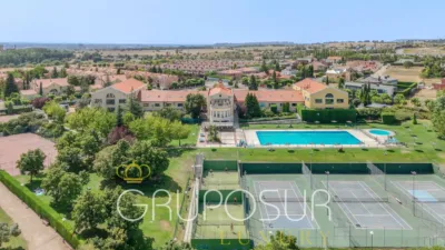 Detached house on Calle de la Fuente del Berrocal, no. sn photo 89