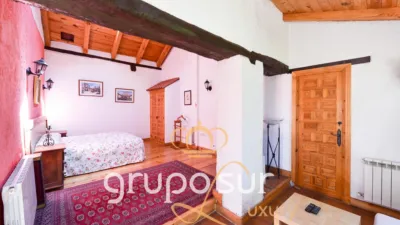 Chalet in Urbanización Olmedo, no. 1 photo 93