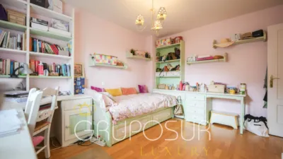 Semi-detached chalet on Avenida de los Entrepinos photo 52