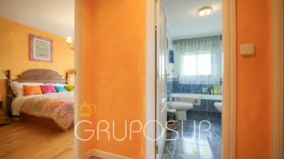 Semi-detached chalet on Avenida de los Entrepinos photo 43