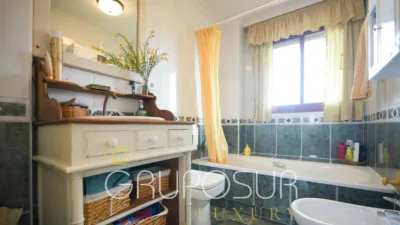 Semi-detached chalet on Avenida de los Entrepinos photo 55