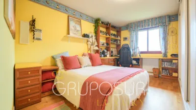 Semi-detached chalet on Avenida de los Entrepinos photo 47