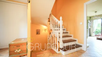 Semi-detached chalet on Avenida de los Entrepinos photo 31