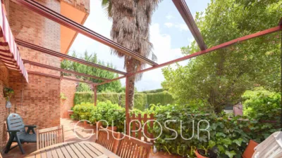 Semi-detached chalet on Avenida de los Entrepinos photo 19