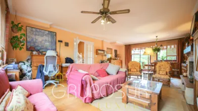 Semi-detached chalet on Avenida de los Entrepinos photo 14