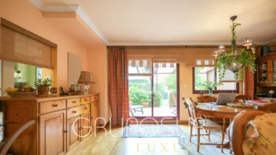 Semi-detached chalet on Avenida de los Entrepinos photo 15