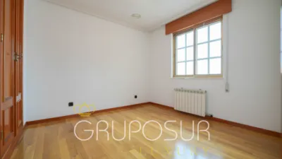 Semi-detached house on Calle de Castilla y León, 1 photo 38