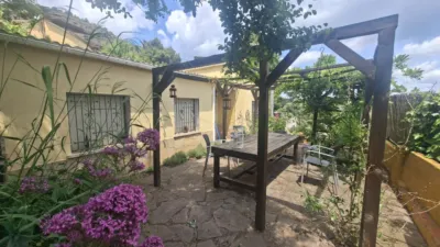 Apartment on Carrer de les Roses photo 11