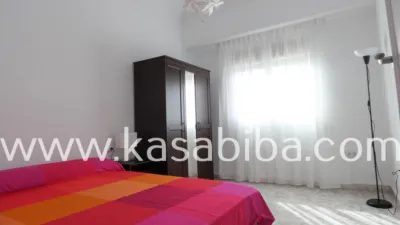 Apartment on Carrer de Guillem de Castro photo 10