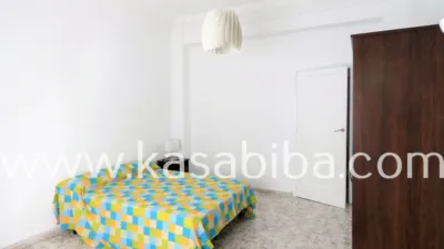 Apartment on Carrer de Guillem de Castro photo 11