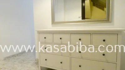 Apartment on Carrer de Guillem de Castro photo 31