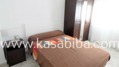 Apartment on Carrer de Guillem de Castro photo 3