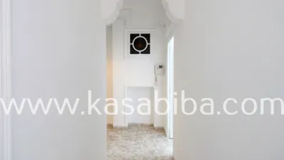 Apartment on Carrer de Guillem de Castro photo 6