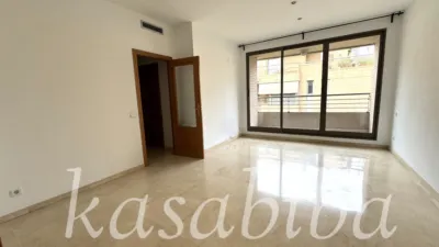 Piso en alquiler en Calle de La Marina Alta - Imagen 2