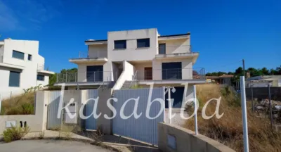 Chalet pareado en calle Marfil photo 21