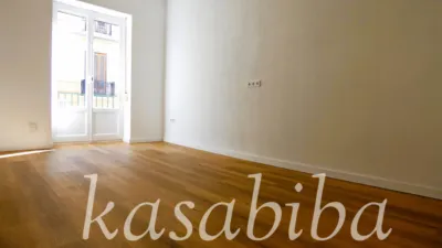 Piso en alquiler en Avinguda del Regne de València, cerca de Carrer de Russafa - Imagen 2