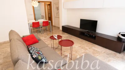 Piso en alquiler en Calle del Literato Gabriel Miró - Imagen 2