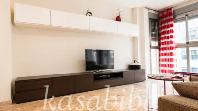 Piso en alquiler en Calle del Literato Gabriel Miró - Imagen 3