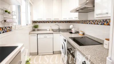 Piso en alquiler en Calle del Literato Gabriel Miró - Imagen 5