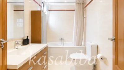 Piso en alquiler en Calle del Literato Gabriel Miró - Imagen 12