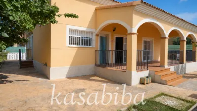 Detached house on Calle Diputación photo 3