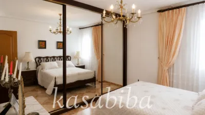 Apartment on Carrer de Ramon Llull photo 14