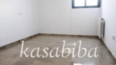 Flat on Baron de Campolivar Street photo 7