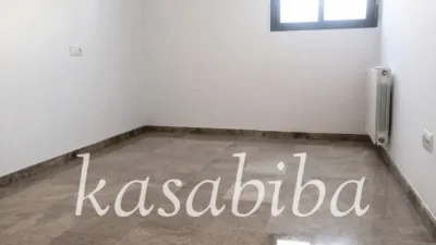 Flat on Baron de Campolivar Street photo 16