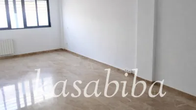 Flat on Baron de Campolivar Street photo 4