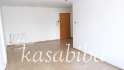 Flat on Baron de Campolivar Street photo 3