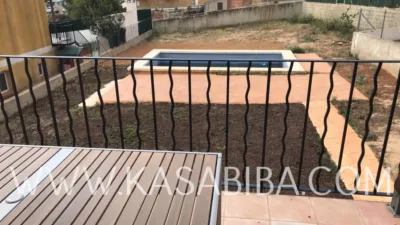 Chalet en venta en Urbanización Balcon de Montroy Ii Avd/ Vella Montroy, Real de 210.000 €
