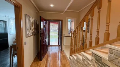 Semi-detached house in Paseo Cierzo photo 3