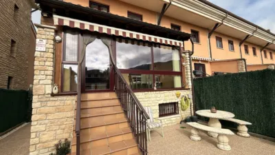 Semi-detached house in Paseo Cierzo photo 9