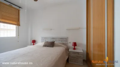 Apartment on San Fernando Street photo 26