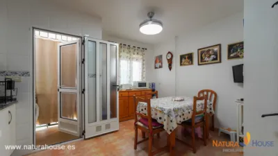 Semi-detached house on Calle de Mina Militara photo 16