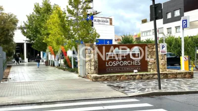Chalet pareado en alquiler en Próxima A Centro Comercial y Zona de Colegios, Encinar de los Reyes (La Moraleja) de 5.500 €<span>/mes</span>