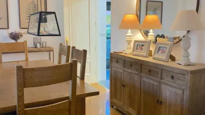 Chalet pareado en alquiler en Próxima A Centro Comercial y Zona de Colegios, Encinar de los Reyes (La Moraleja) de 5.500 €<span>/mes</span>
