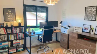 Chalet pareado en alquiler en Próxima A Centro Comercial y Zona de Colegios, Encinar de los Reyes (La Moraleja) de 5.500 €<span>/mes</span>