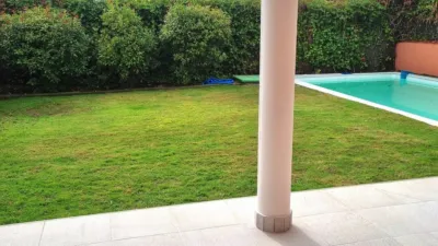 Chalet pareado en alquiler en Próxima A Centro Comercial y Zona de Colegios, Encinar de los Reyes (La Moraleja) de 5.500 €<span>/mes</span>
