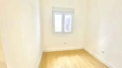 Piso en alquiler en Calle de San Vicente, El Pilar-La Estación (Talavera de la Reina) de 800 €<span>/mes</span>
