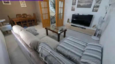 Semi-detached chalet in Onil photo 3