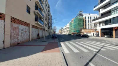 Local comercial en venta en Avenida de la Ilustración - Vista 2