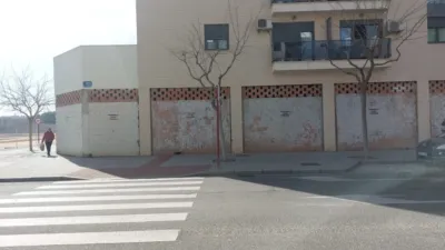 Local comercial en venta en Avenida de la Ilustración - Más