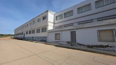 Nave industrial en venta en Pozohondo - Vista 2