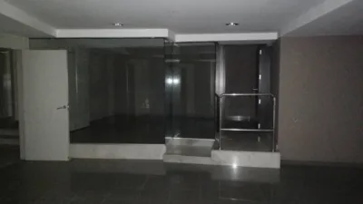 Local comercial en venta en Centro - Més