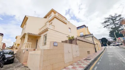 House on Calle Ramal de Lenchin, No. 8 photo 2